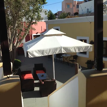 Pansion Zaharoula Fira (Santorini)