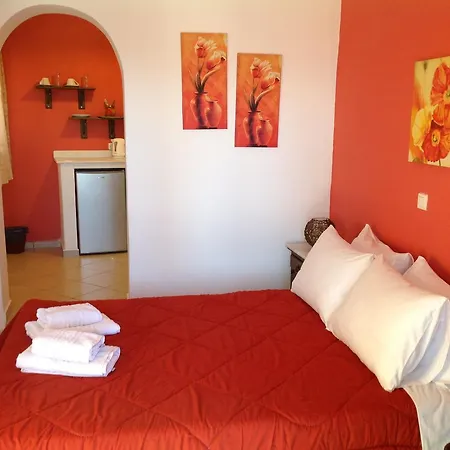 Pansion Zaharoula 3* Fira (Santorini)