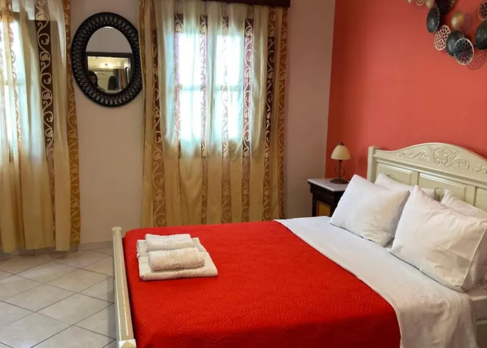 Pansion Zaharoula Pensionat Fira (Santorini)