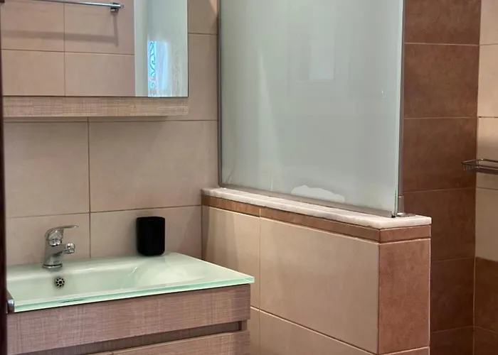 Pansion Zaharoula 3* Fira (Santorini)