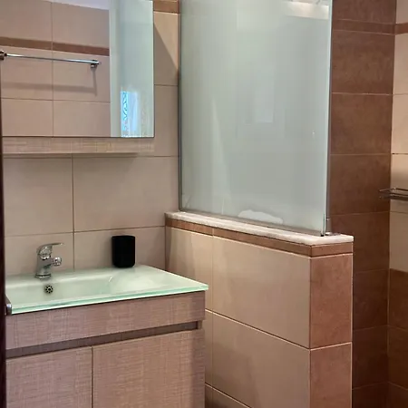 Pansion Zaharoula 3* Fira (Santorini)