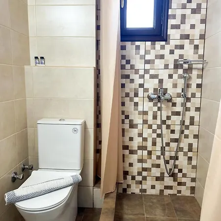 πανσιόν ζαχαρούλα 3* Φηρά