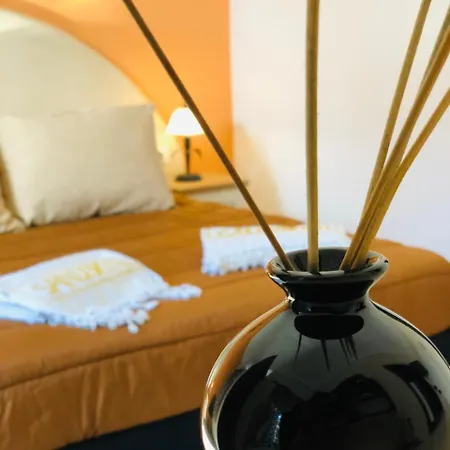 Pansion Zaharoula Fira (Santorini)
