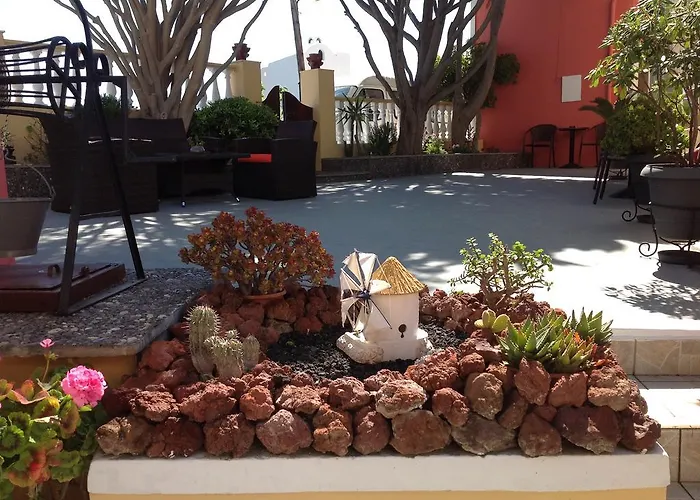 Pansion Zaharoula Fira (Santorini)