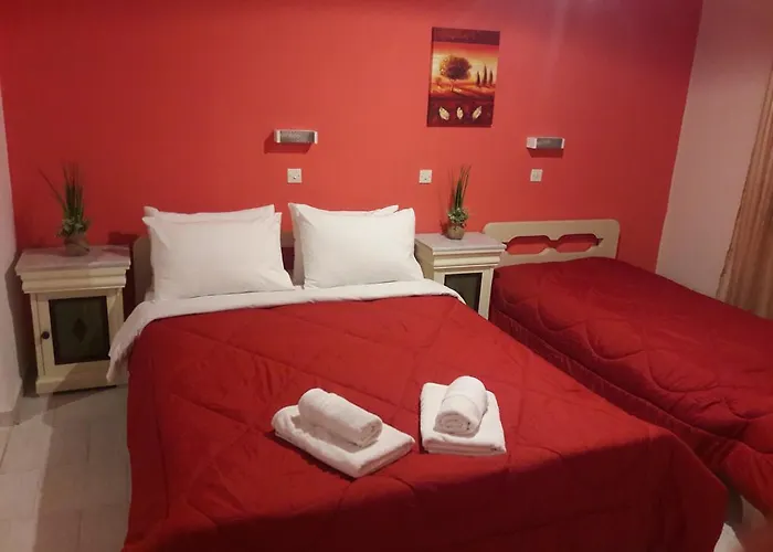 Pansion Zaharoula 3* Fira (Santorini)