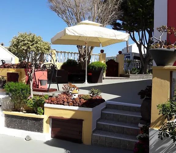 Pansion Zaharoula 3* Fira (Santorini)