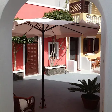 Pansion Zaharoula בית הארחה 3*