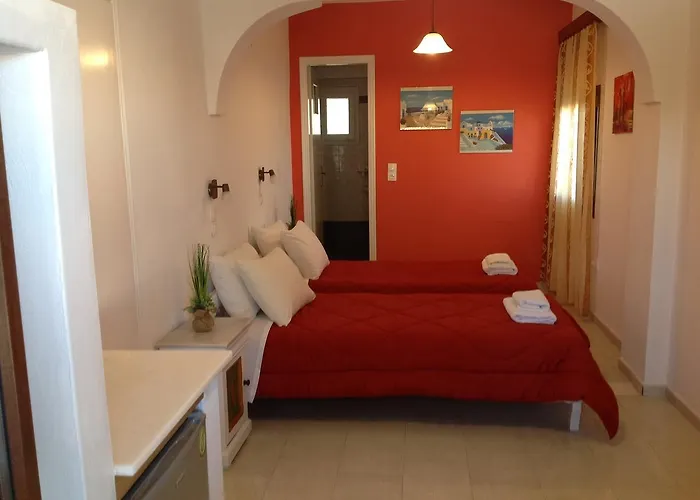 Pansion Zaharoula 3* Fira (Santorini)