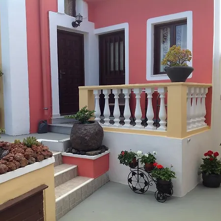 بيت ضيافة Pansion Zaharoula