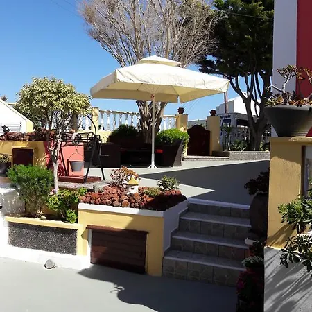 Pansion Zaharoula 3* ثيرا